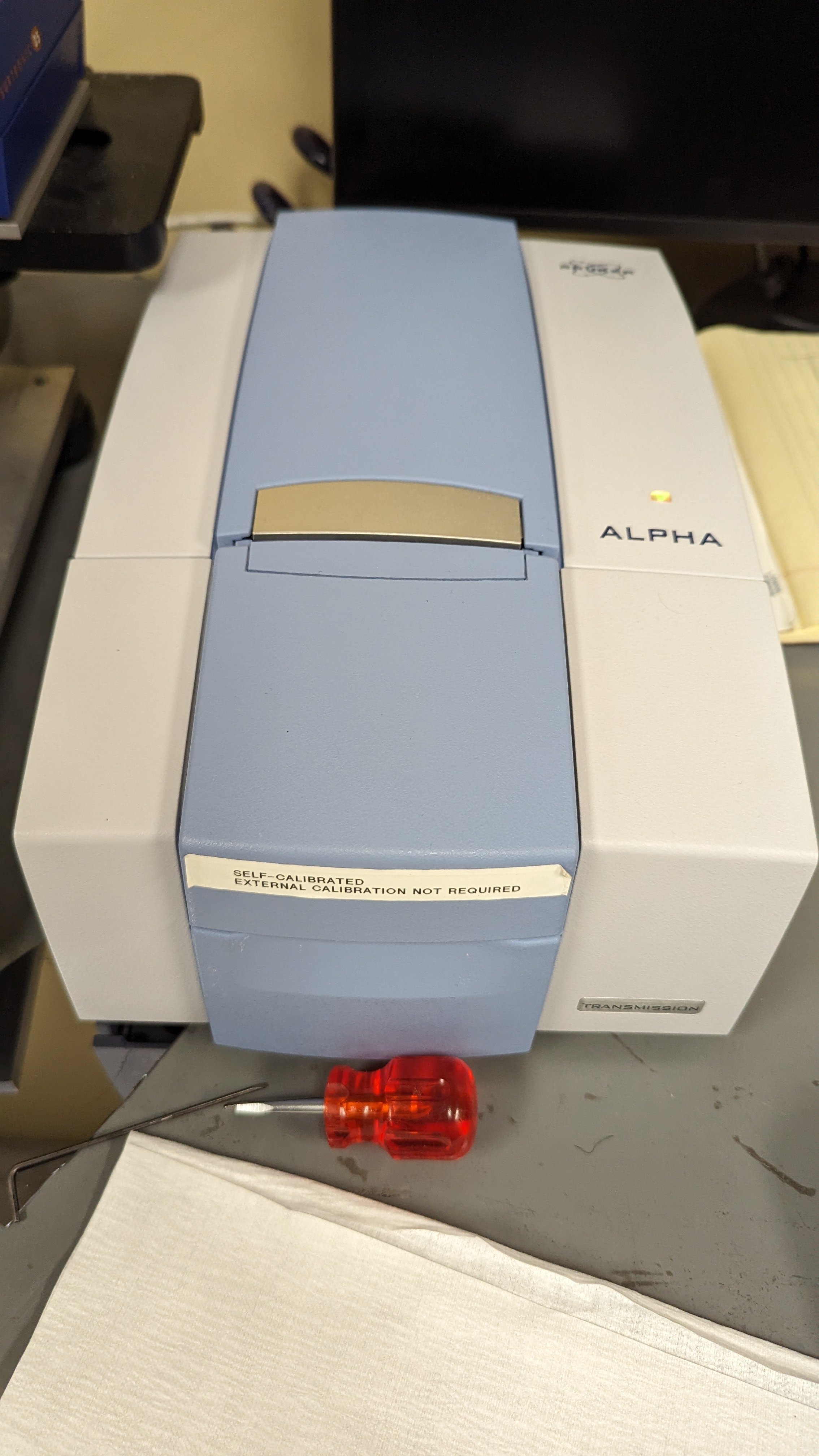 BRUKER ALPHA FTIR