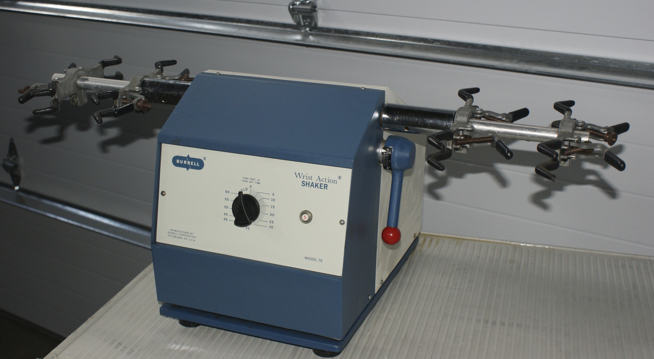 Burrell Wrist Action Shaker Burrell Model 75 Wrist Action Shaker